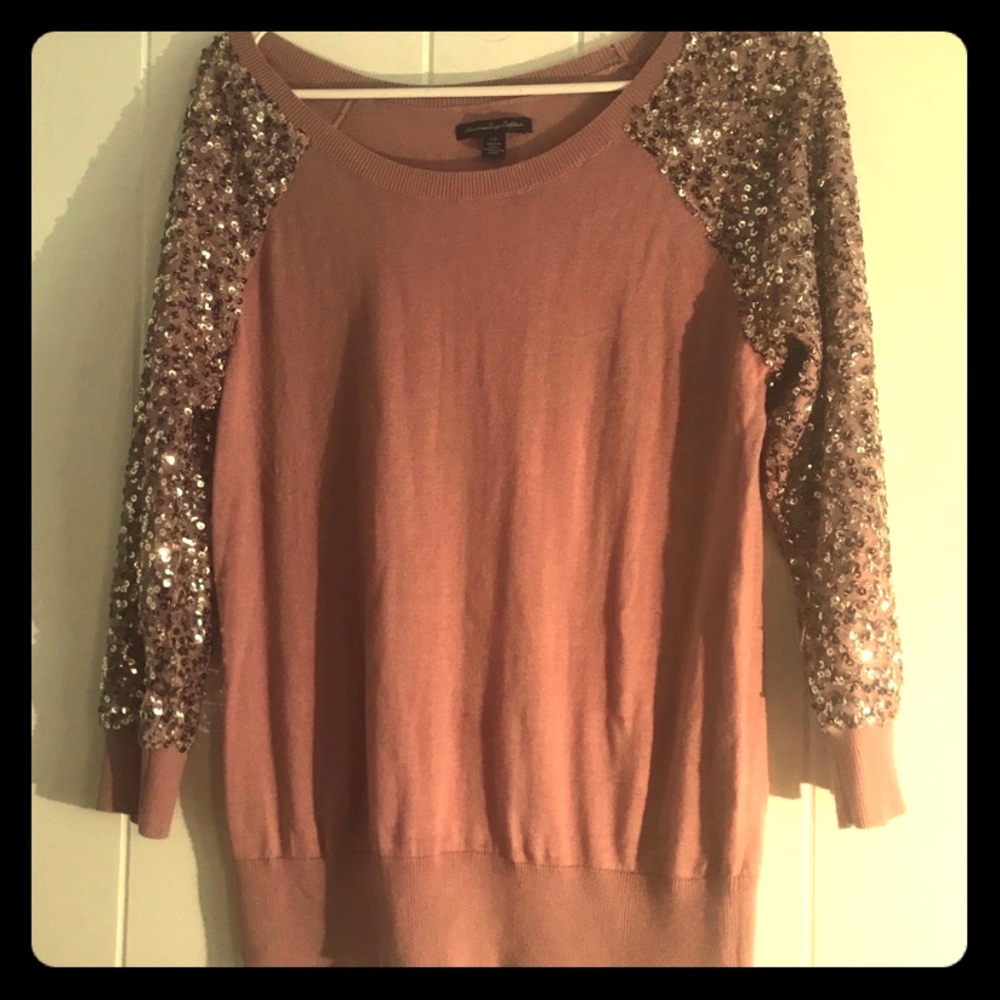 American Eagle sparkly mauve color sweater